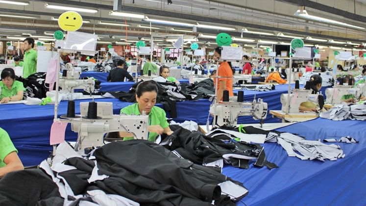 Is the proposal to reduce working hours from 48 to 44 feasible?